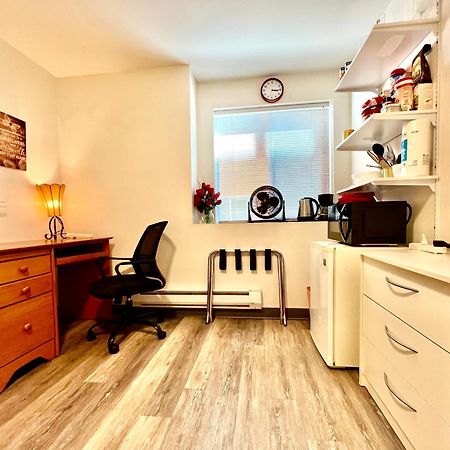 Micro Studio Apartment 10 Minutes Walk To University Of Washington Seattle Exterior foto